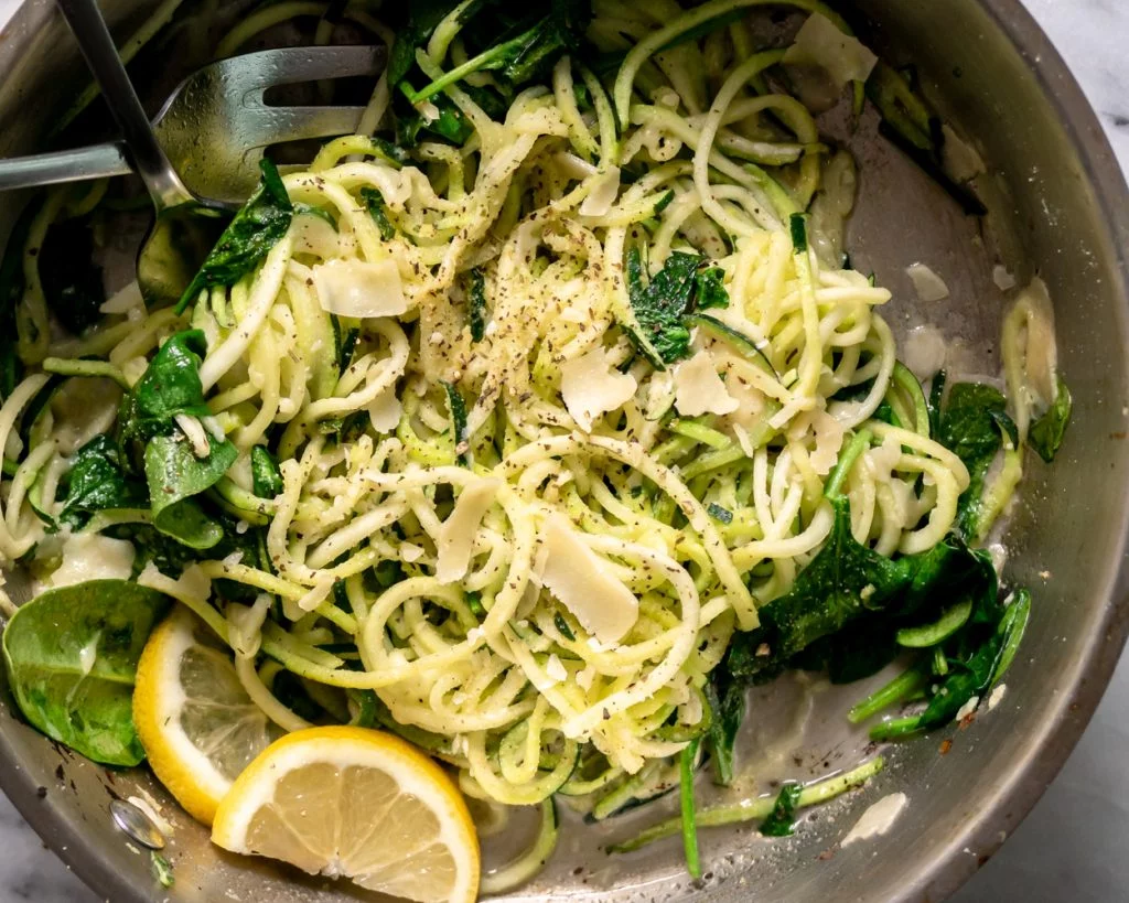 https://www.inspectorgorgeous.com/wp-content/uploads/2019/04/Zucchini-Pasta-Al-Limone-6152-1024x819.jpg.webp