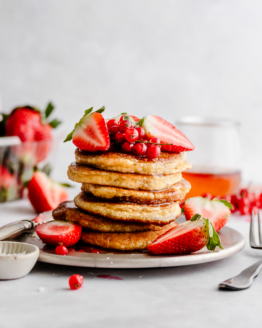 Fluffy Almond Flour Pancakes {Gluten-Free, Keto!} - Inspector Gorgeous